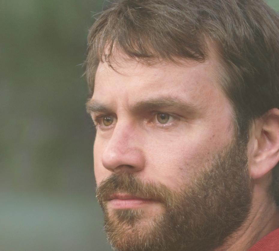 Professional headshot of Nicolás Mendoza